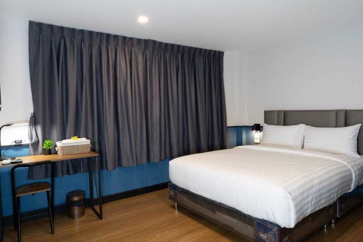 Malades House Hotel Bangkok Kültér fotó